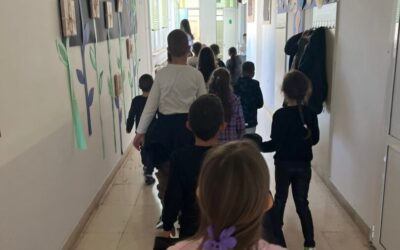 Mali budući prvašići otkrivaju školu!